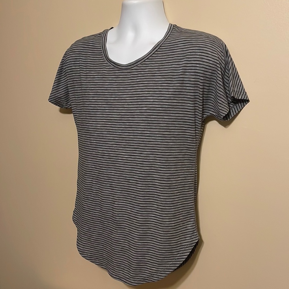 LUCY T-Shirt. Size X-Small